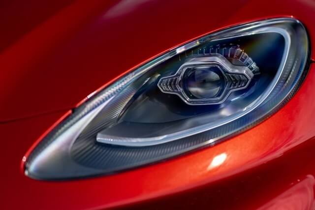 den-xe-aston-martin-dbx