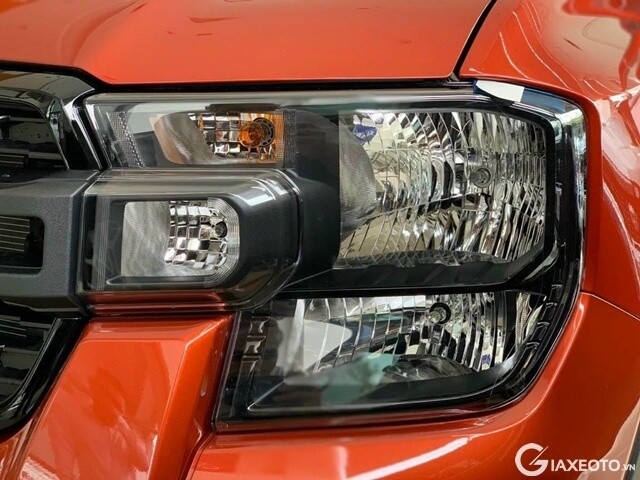 den-truoc-xe-ford-ranger-xls