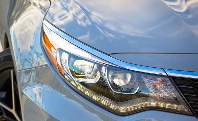 den-truoc-xe-kia-optima