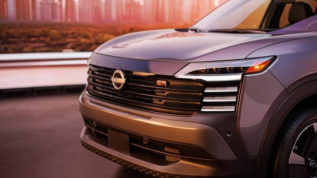 den-xe-nissan-kicks-2025