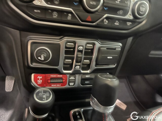 dieu-hoa-xe-jeep-wrangler-rubicon