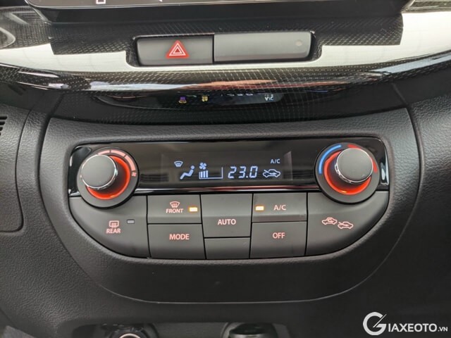 dieu-hoa-xe-suzuki-xl7-2023