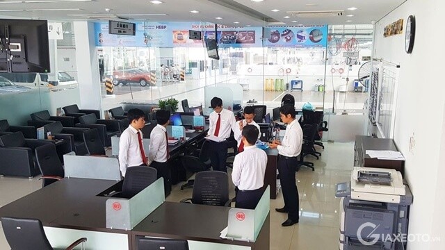 doi-ngu-nhan-vien-toyota-binh-thuan