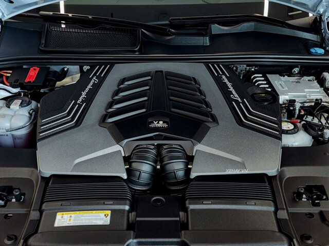 dong-co-lamborghini-urus-se