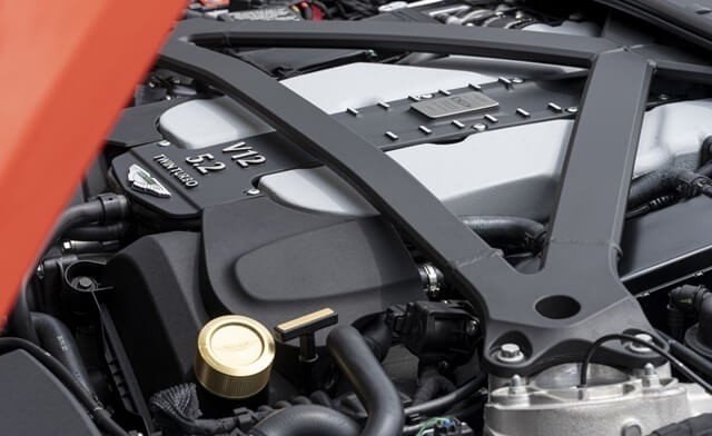 dong-co-xe-aston-martin-dbs-superleggera-volante