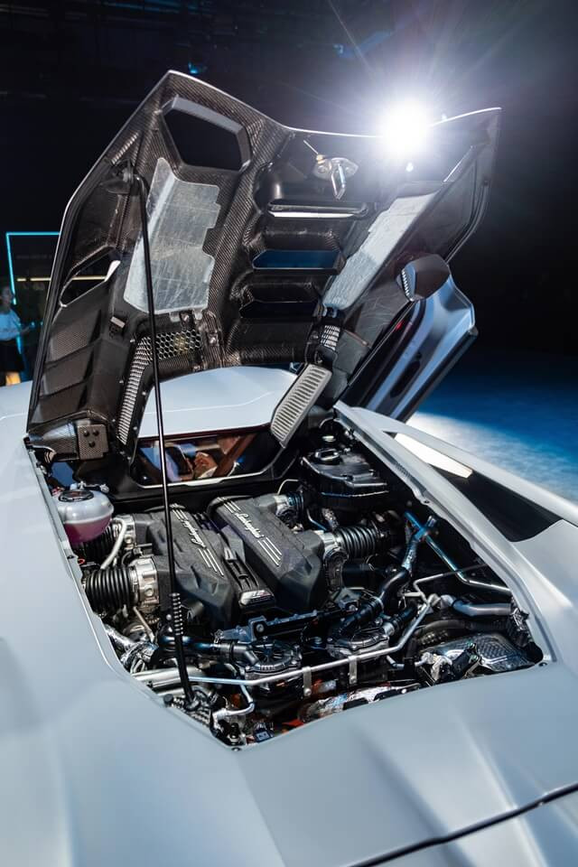 dong-co-xe-lamborghini-revuelto