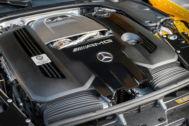 dong-co-xe-mercedes-amg-sl-63-s-e-performance