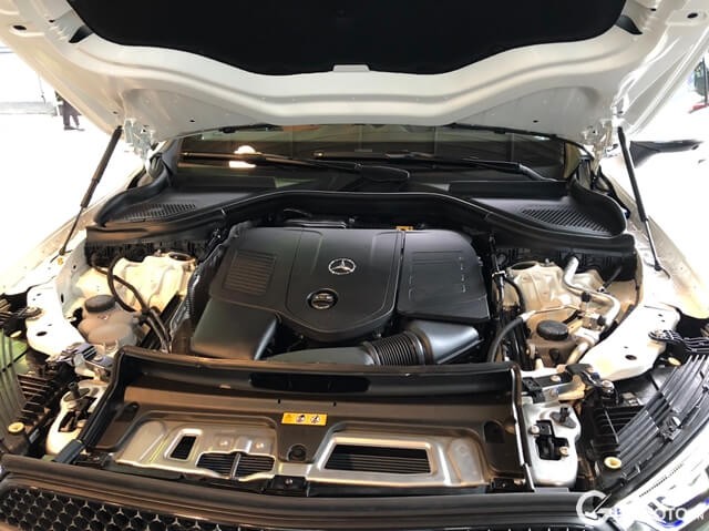 dong-co-xe-mercedes-glc300-2024