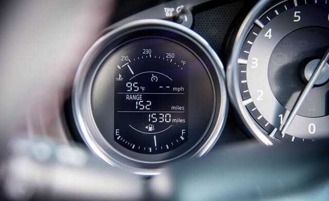 dong-ho-da-thong-tin-xe-mazda-mx-5-miata