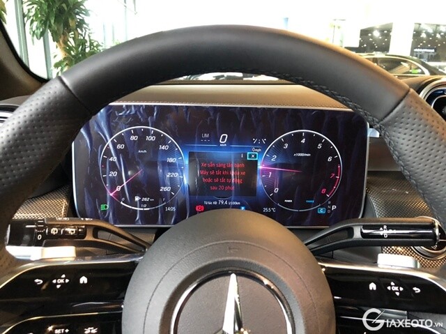 dong-ho-xe-mercedes-benz-glc300-amg