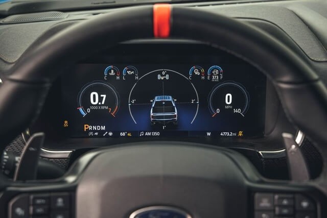 dong-ho-xe-ford-f150-raptor