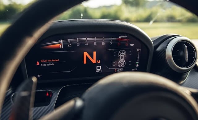 dong-ho-xe-mclaren-senna