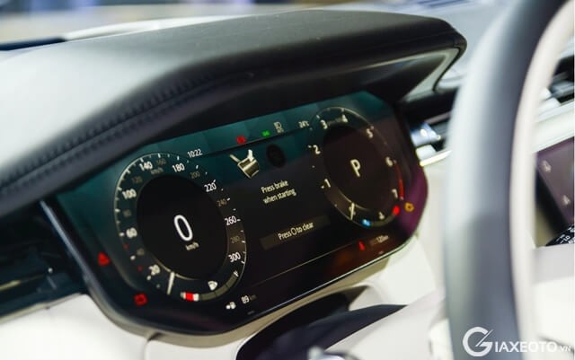 dong-ho-xe-range-rover-2023