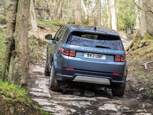 duoi-xe-Land-Rover-Discovery-Sport