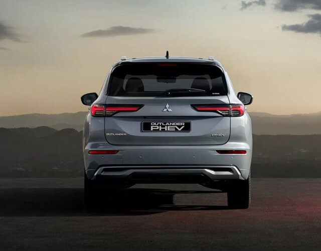duoi-xe-Mitsubishi-Outlander-PHEV
