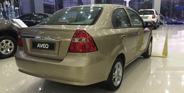 duoi-xe-chevrolet-aveo