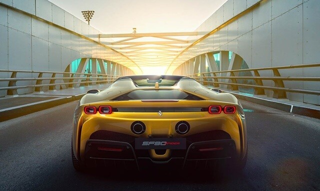 duoi-xe-ferrari-sf90-spider