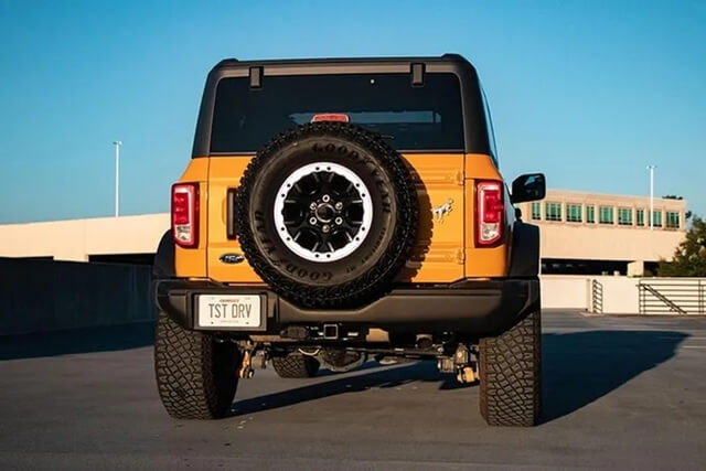 duoi-xe-ford-bronco