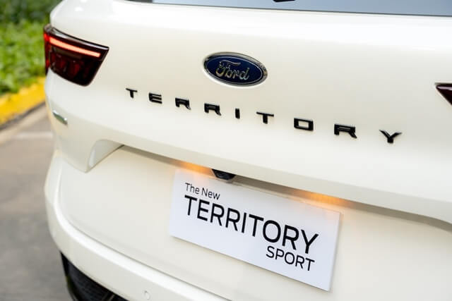 duoi-xe-ford-territory-sport