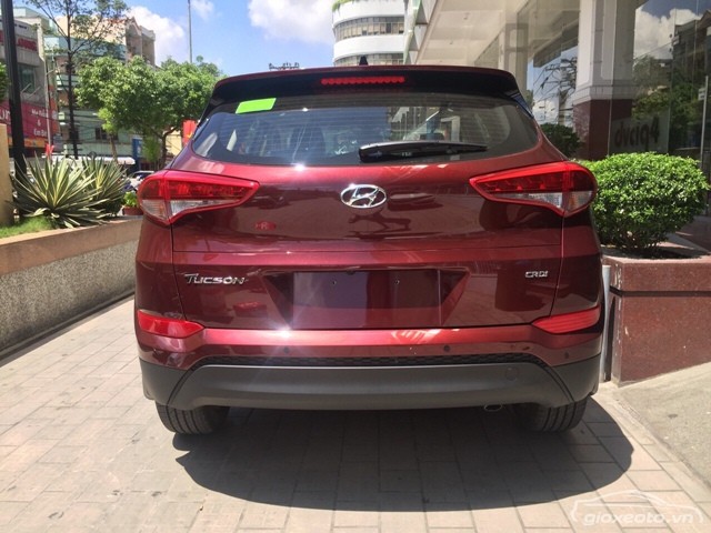 duoi-xe-hyundai-tucson-may-dau