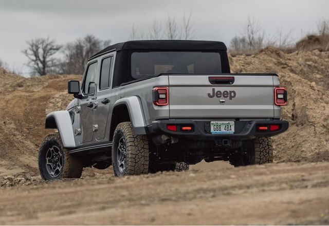 duoi-xe-jeep-gladiator