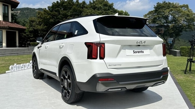 duoi-xe-kia-sorento-2025-facelift