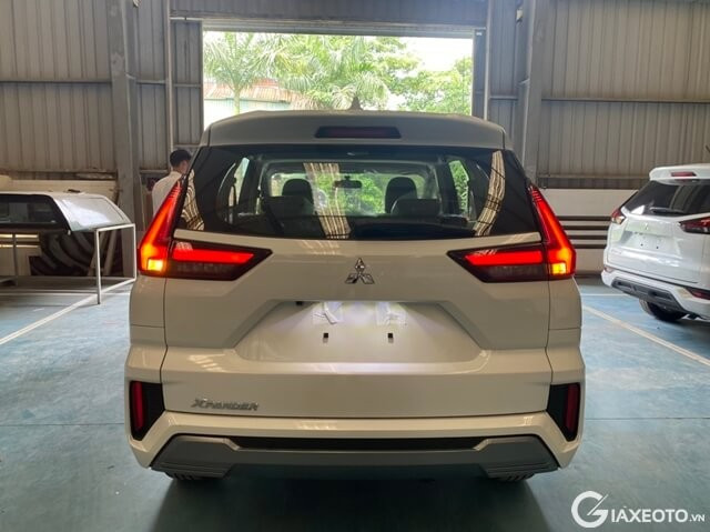 duoi-xe-mitsubishi-xpander-2025