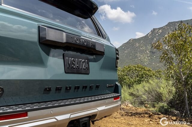 duoi-xe-toyota-4runner-2025