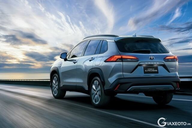 duoi-xe-toyota-corolla-cross
