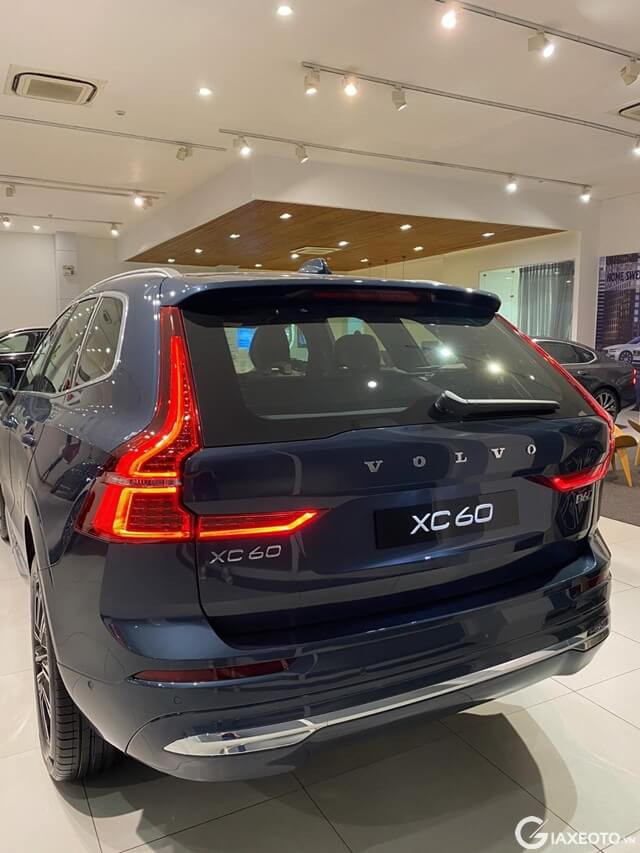 duoi-xe-volvo-xc60-2025