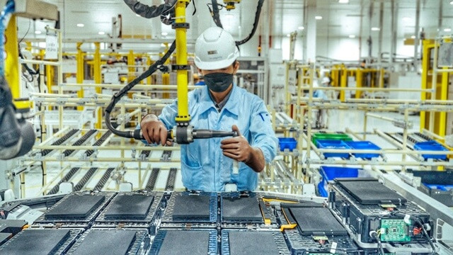 fdc-danh-gia-cao-vinfast