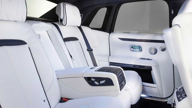 RollsRoyce Ghost 2021 chính hãng chào khách Việt với giá từ 30 tỷ đồng   Cập nhật tin tức Công Nghệ mới nhất  Trangcongnghevn