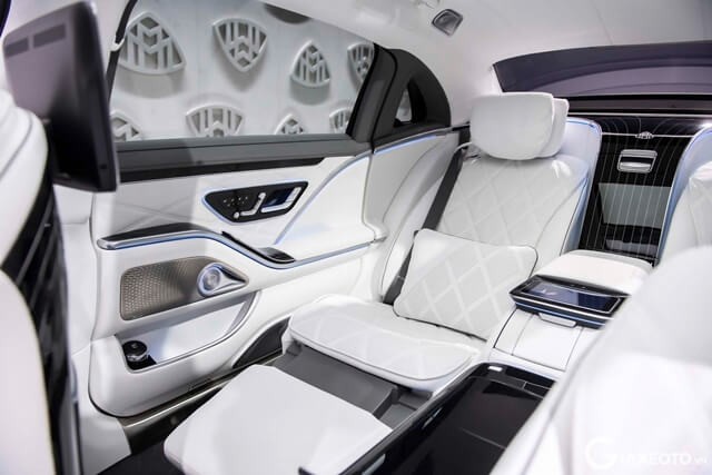 ghe-sau-xe-mercedes-maybach-s680