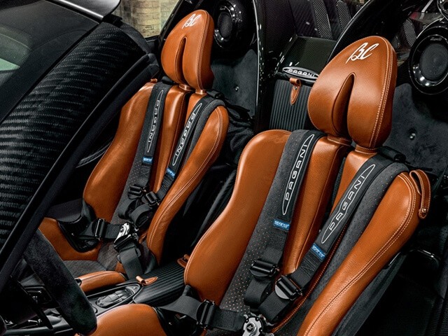 ghe-xe-pagani-huayra-bc-roadster