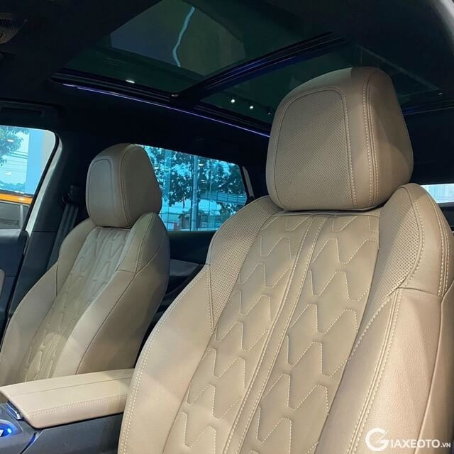 ghe-xe-peugeot-3008-2024