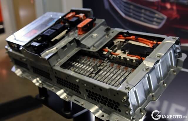 gia-ban-va-thue-pin-vinfast-vf9