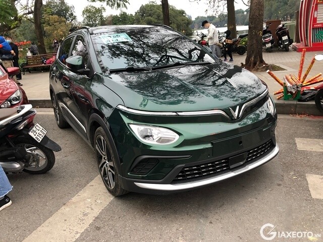 gia-sac-pin-vinfast-vfe34