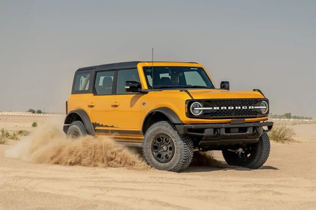 gia-xe-ford-bronco