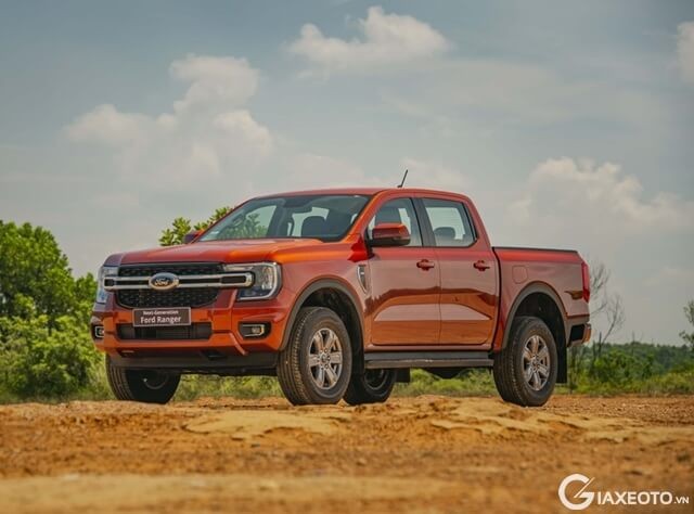 gia-xe-ford-ranger-xlt
