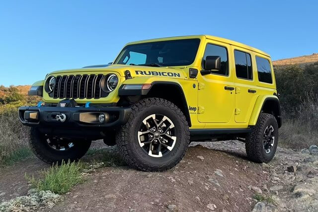 gia-xe-jeep-wrangler-4xe-phev