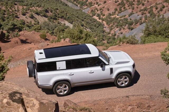 gia-xe-land-rover-defender-130-8-cho
