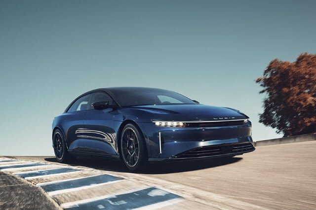 gia-xe-lucid-air-sapphire