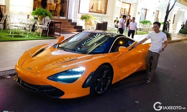 gia-xe-mclaren-720s-coupe-tai-viet-nam