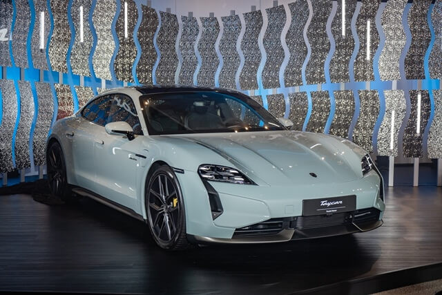 gia-xe-porsche-taycan-2025-facelift