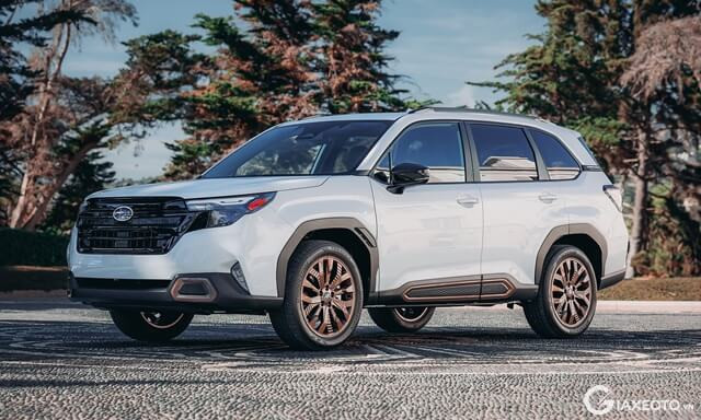 gia-xe-subaru-forester-2025