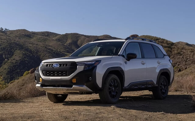 gia-xe-subaru-forester-hybrid