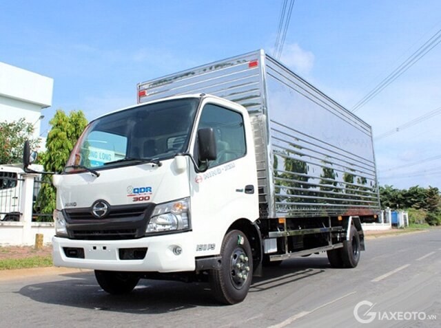 gia-xe-tai-hino-thung-kin