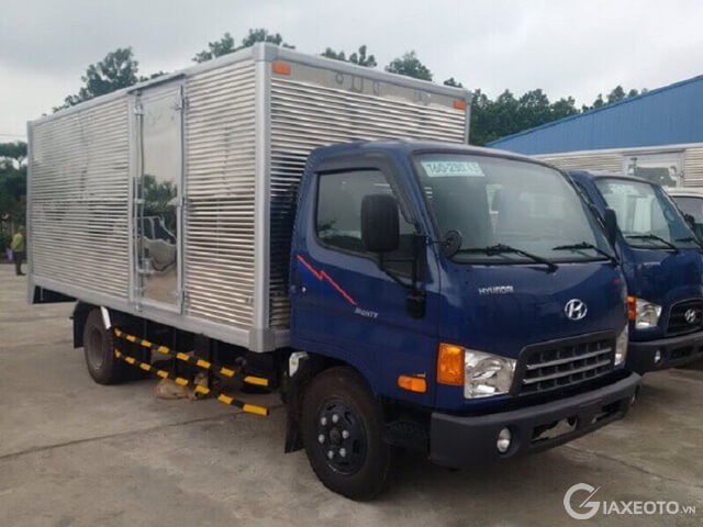 gia-xe-tai-hyundai-thung-kin