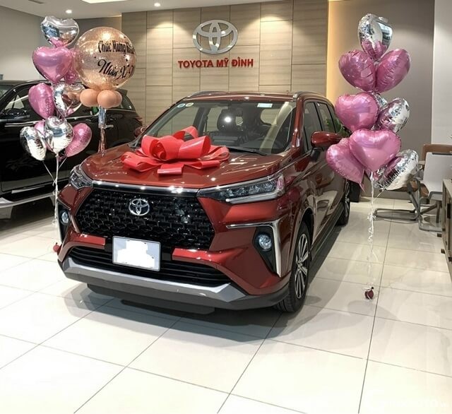 gia-xe-toyota-veloz-2023