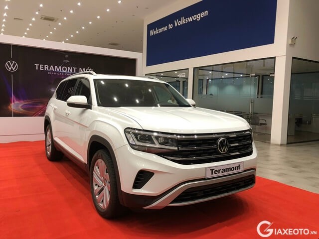 gia-xe-volkswagen-teramont-2023